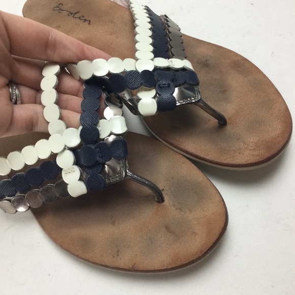 Boden Rickrack Overlapping Navy & White Thong Sandals Size 7 - Picture 8 of 12